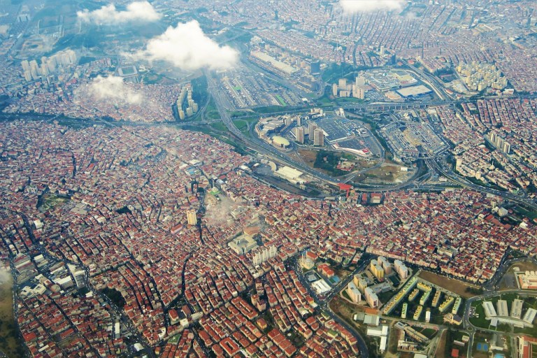 2025te-turkiyede-oturma-ve-calisma-izni-arasindaki-farklar