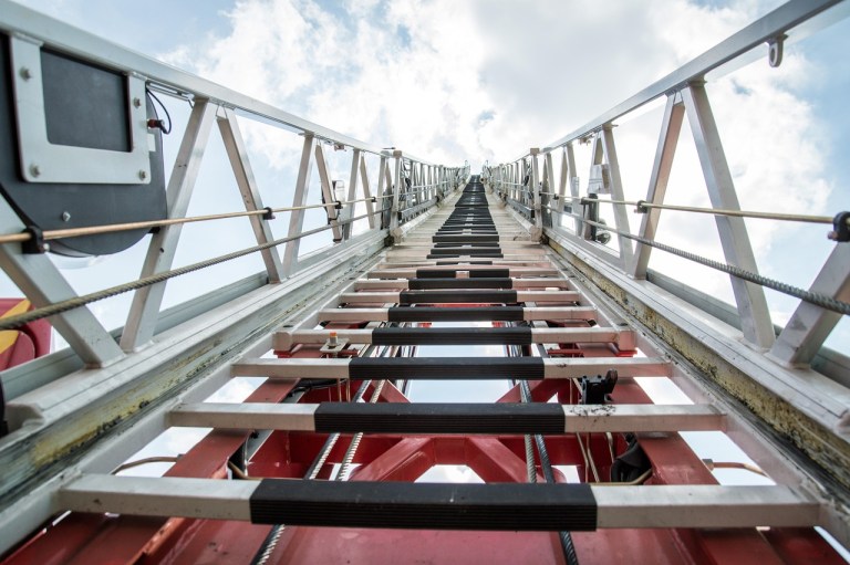 Mandatory Appointment of an Occupational Safety Specialist in Türkiye: Obligated Parties
